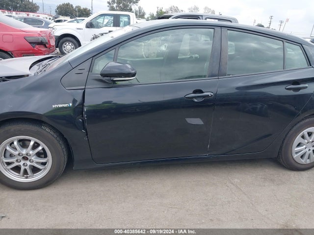 Toyota Prius Two 2017 JTDKBRFU4H3040142 Image 14