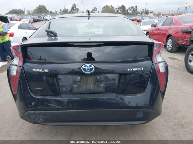 Toyota Prius Two 2017 JTDKBRFU4H3040142 Image 16