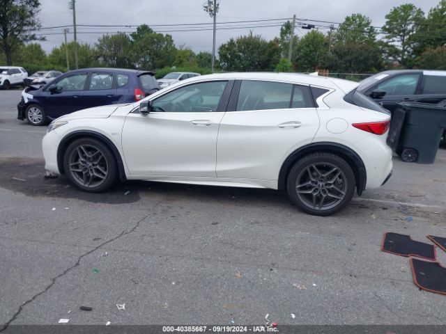 SJKCH5CP8JA047362 Infiniti Qx30 Sport