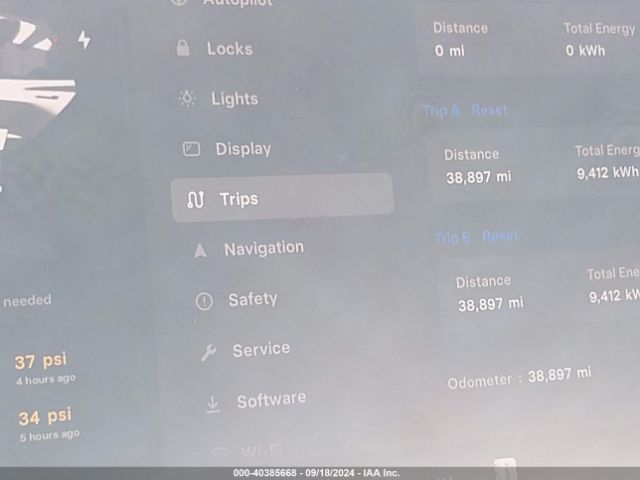 5YJ3E1EA3NF357641 Tesla MODEL 3