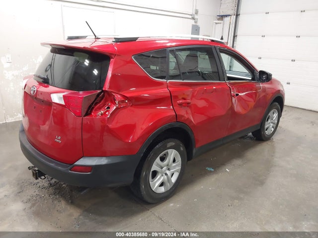 2T3BFREV0EW137930 Toyota RAV4 LE