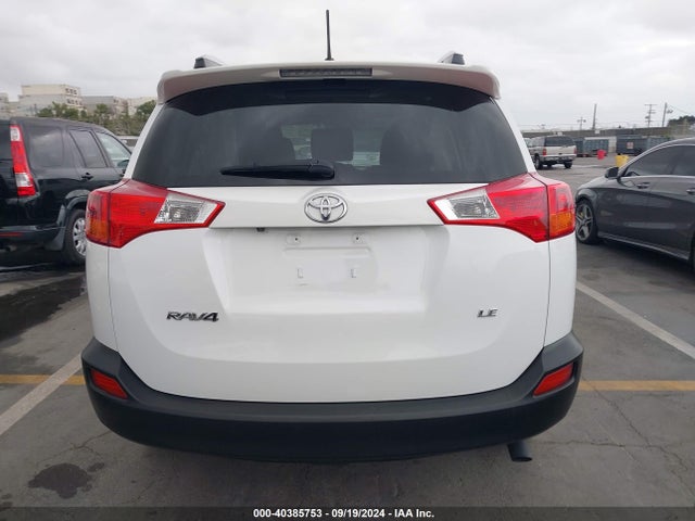 Toyota RAV4 LE 2015 JTMZFREV5FD060548 Image 15