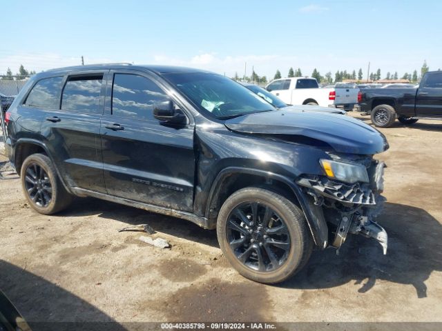 1C4RJEAG2JC228059 Jeep Grand Cherokee Altitude 4x2