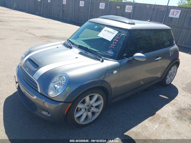 2006 MINI COOPER S WMWRE33536TL17325 Photo 1