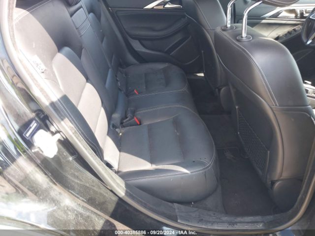 SJKCH5CR4JA049062 Infiniti Qx30 Premium