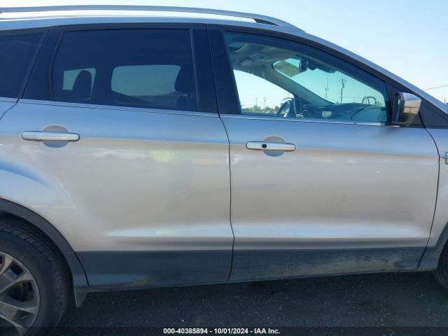 1FMCU9J95EUA63531 Ford Escape Titanium