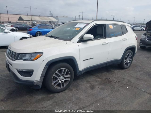 3C4NJCBBXJT489577 Jeep Compass Sun And Wheel Fwd