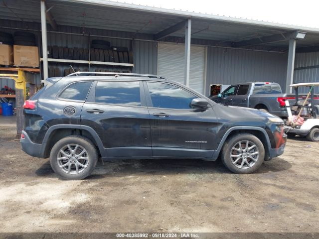 1C4PJLAB6GW126836 Jeep Cherokee Sport