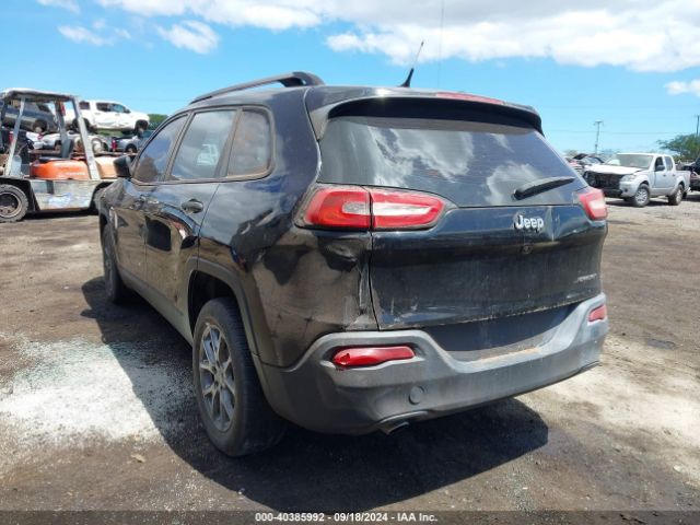1C4PJLAB6GW126836 Jeep Cherokee Sport