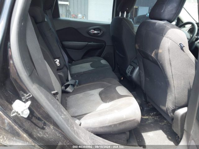 1C4PJLAB6GW126836 Jeep Cherokee Sport