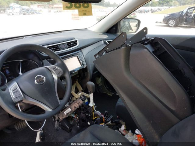 JN8AT2MT3GW012537 Nissan ROGUE SV