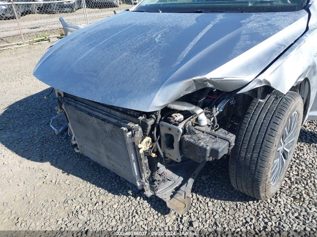 3VWE57BU9KM198896 Volkswagen Jetta 1.4t Sel