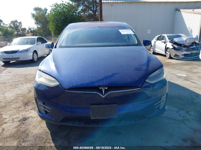 Tesla Model X 60d/70d/75d/90d 2016 5YJXCAE28GF005142 Image 12