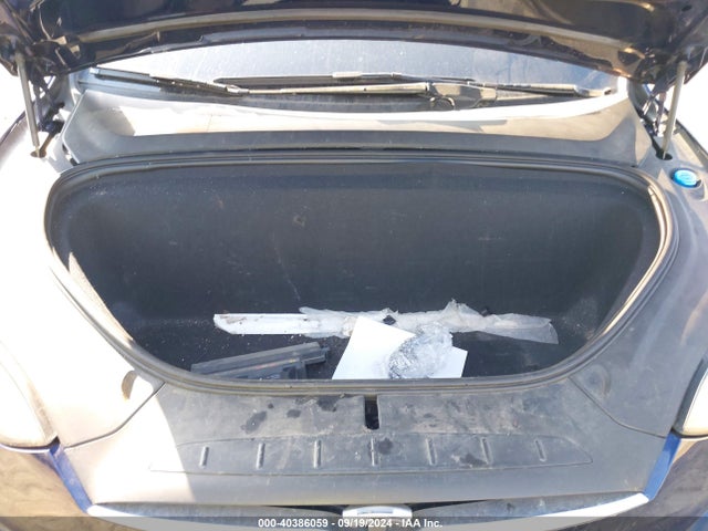 Tesla Model X 60d/70d/75d/90d 2016 5YJXCAE28GF005142 Image 19