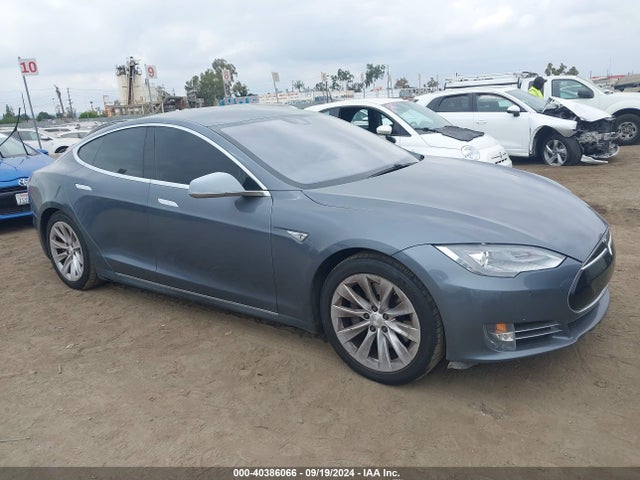 2013 TESLA MODEL S 5YJSA1DN4DFP21060 Photo 0