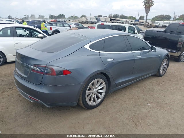 2013 TESLA MODEL S 5YJSA1DN4DFP21060 Photo 3