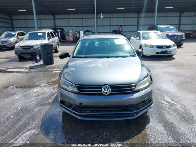 3VW267AJ9GM219731 Volkswagen Jetta 1.4t S
