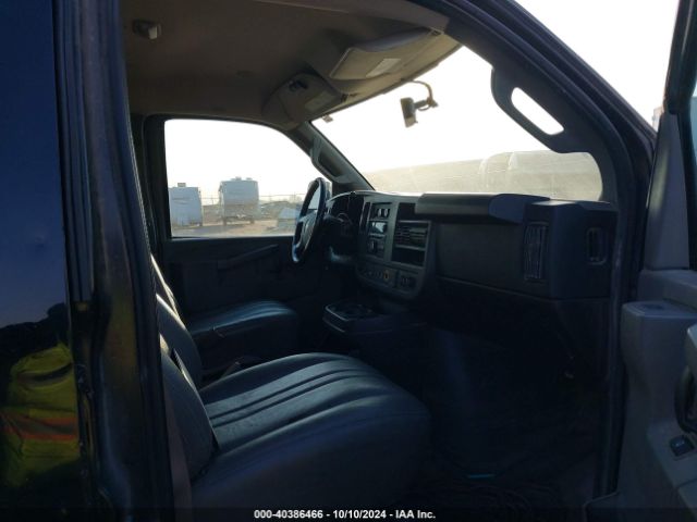 1GCWGAFP5J1185884 Chevrolet Express 2500 Work Van