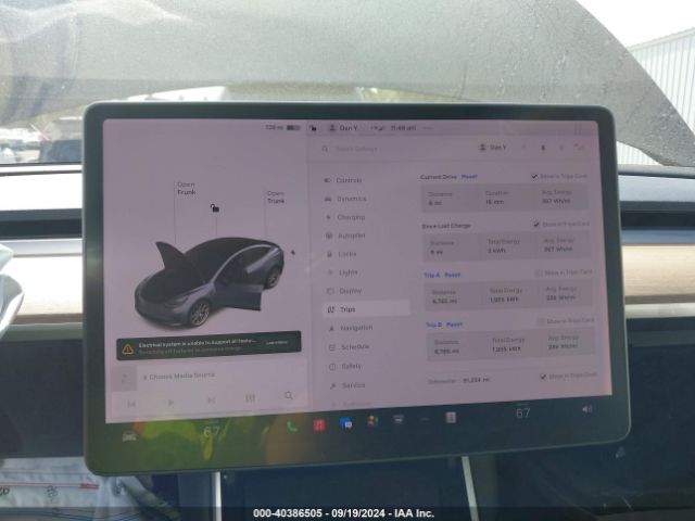 5YJ3E1EB5JF150686 Tesla MODEL 3
