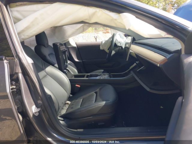 5YJ3E1EB5JF150686 Tesla MODEL 3