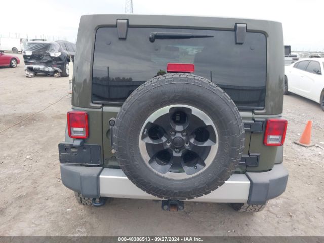 1C4BJWEG8FL588591 Jeep Wrangler Unlimited Sahara