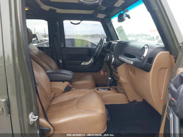 1C4BJWEG8FL588591 Jeep Wrangler Unlimited Sahara