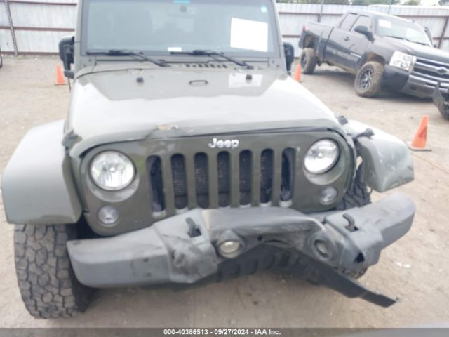 1C4BJWEG8FL588591 Jeep Wrangler Unlimited Sahara