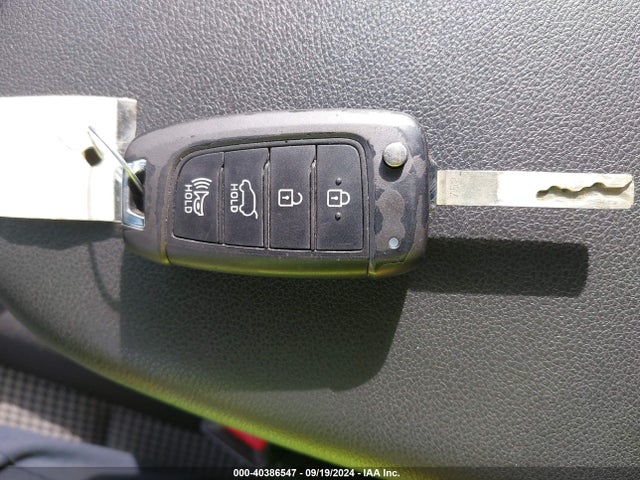 KM8K12AA2KU293528 Hyundai mpi nu