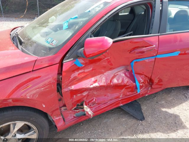 KMHLL4AG9MU210405 Hyundai ELANTRA SE