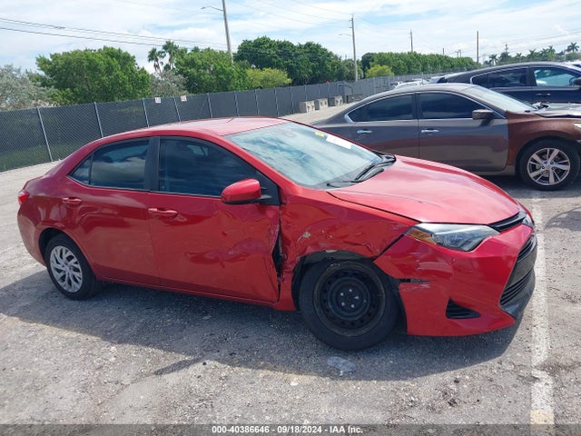 Toyota COROLLA LE 2017 5YFBURHE7HP734184 Image 13