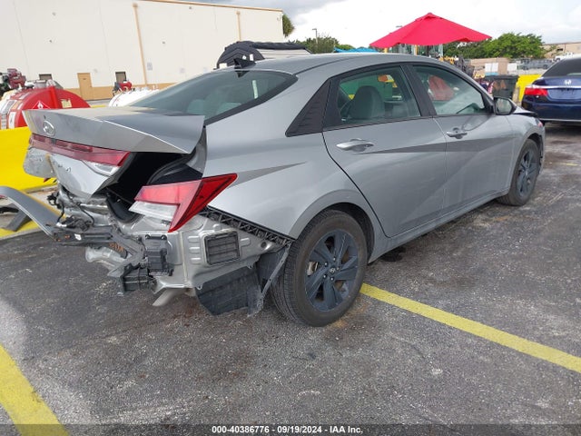 Hyundai ELANTRA SEL 2023 5NPLM4AG1PH104336 Image 4