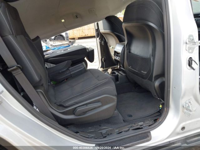 1C4RJKAG5N8561976 Jeep Grand Cherokee L Laredo 4x4