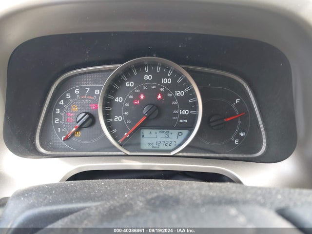 Toyota RAV4 LE 2015 JTMBFREV0FD155116 Image 7