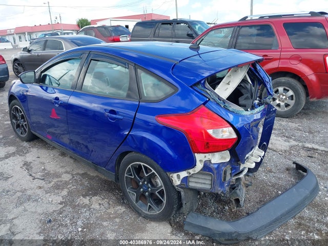 Ford FOCUS SE 2014 1FADP3K25EL180097 Image 3