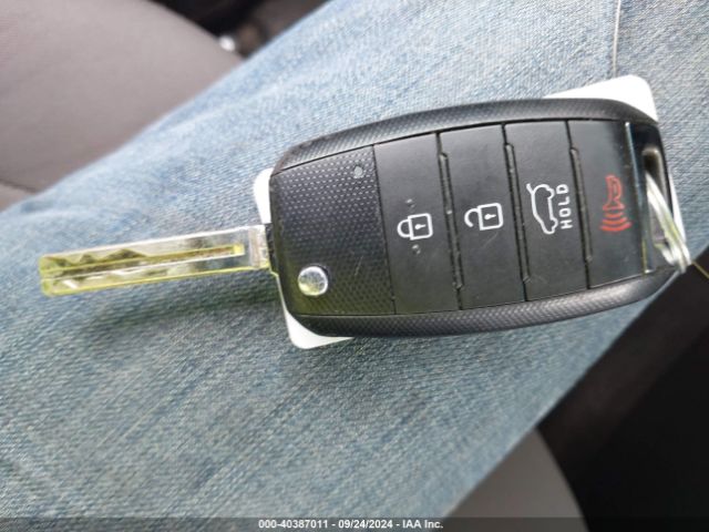 KNDJN2A27K7674013 KIA Soul