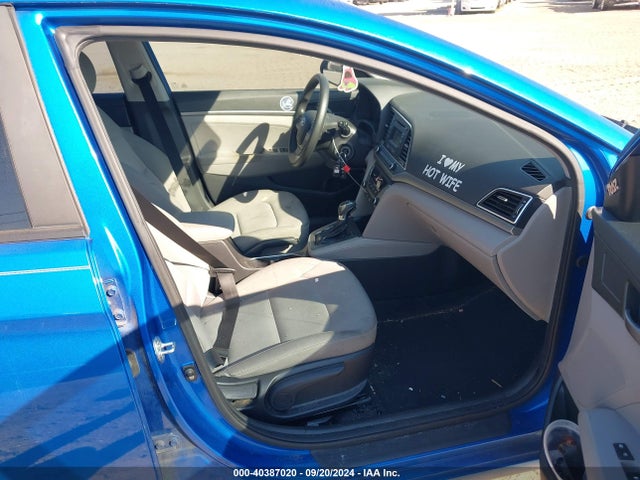 Hyundai ELANTRA SE 2018 KMHD74LF2JU657344 Image 5