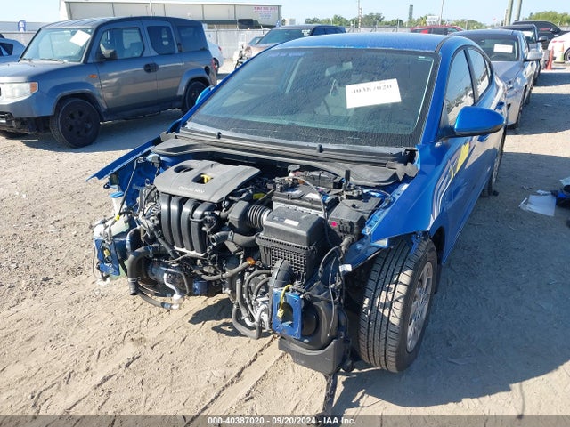Hyundai ELANTRA SE 2018 KMHD74LF2JU657344 Image 6