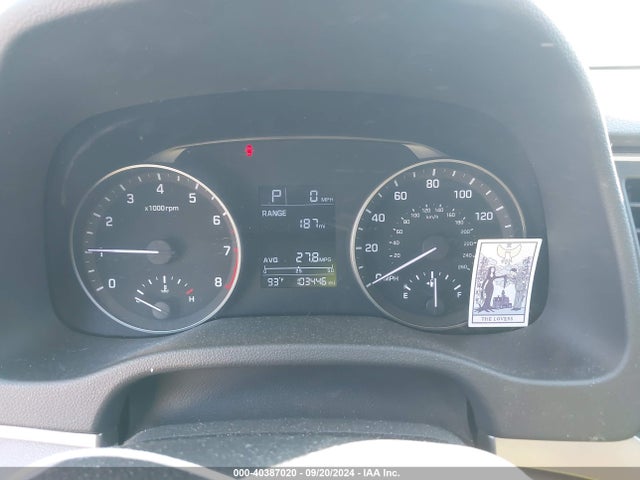 Hyundai ELANTRA SE 2018 KMHD74LF2JU657344 Image 7