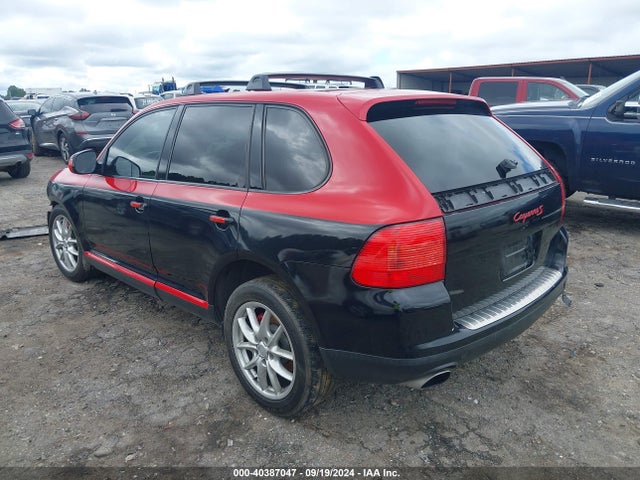 2004 PORSCHE CAYENNE WP1AB29P44LA73501 Photo 2