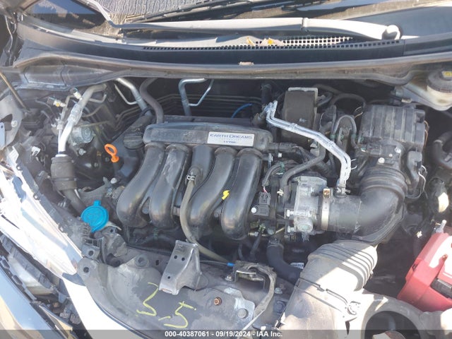 Honda FIT LX 2019 3HGGK5H48KM745271 Image 10