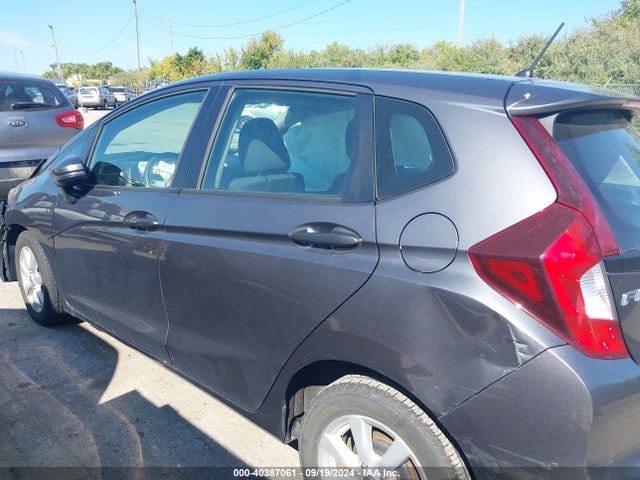 Honda FIT LX 2019 3HGGK5H48KM745271 Image 12