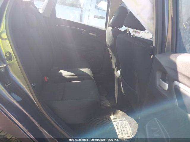 Honda FIT LX 2019 3HGGK5H48KM745271 Image 8