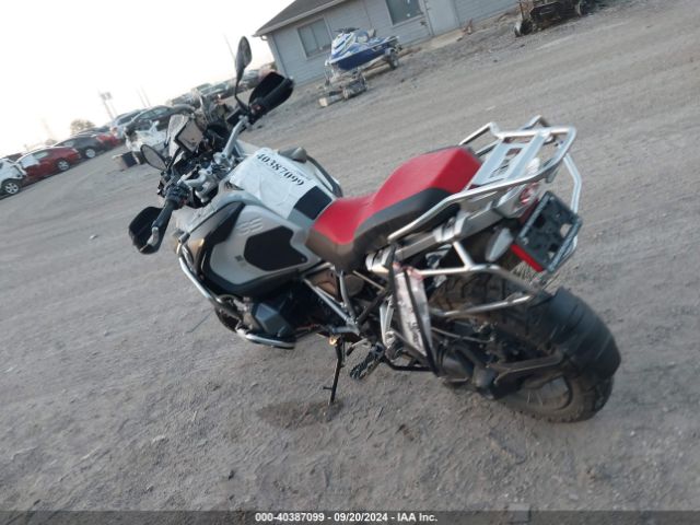 2020 BMW R 1250 WB10J5307LZF79381 Photo 2
