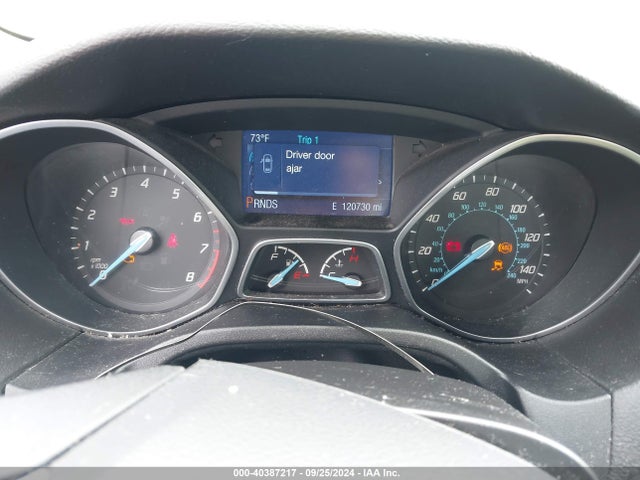 Ford FOCUS SE 2014 1FADP3F27EL193685 Image 7
