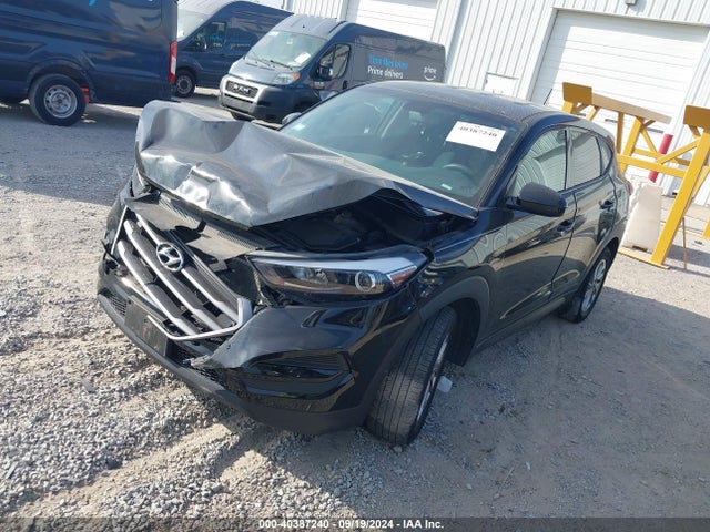 Hyundai TUCSON SE 2016 KM8J23A45GU125172 Image 2
