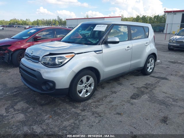 KIA Soul 2018 KNDJN2A26J7512002 Image 2
