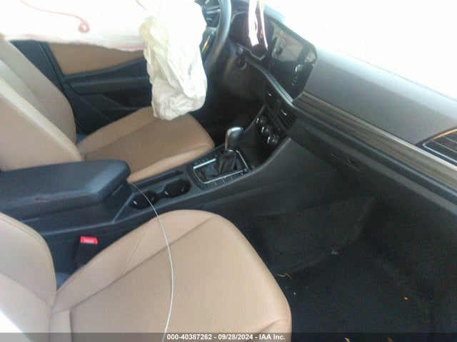 3VWE57BU0KM103027 Volkswagen Jetta 1.4t Sel