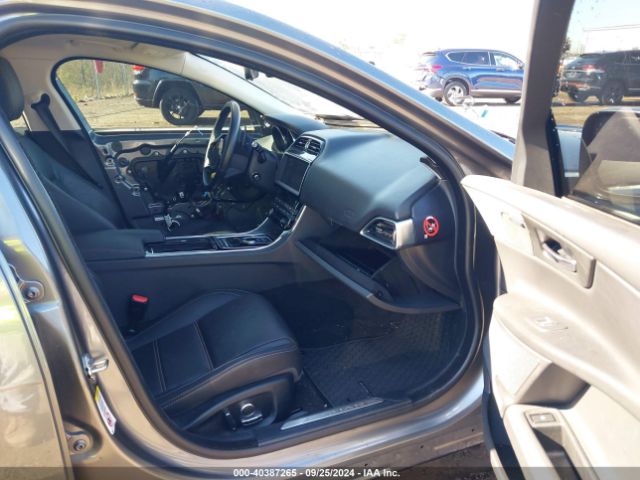 SAJAK4FX0KCP50818 Jaguar Xe 25t Prestige