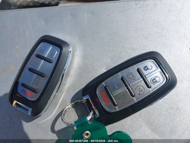 2019 CHRYSLER PACIFICA 2C4RC1EG1KR603901 Photo 10