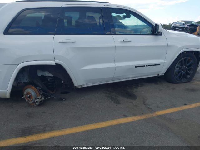 1C4RJEAG4JC455169 Jeep Grand Cherokee Altitude 4x2
